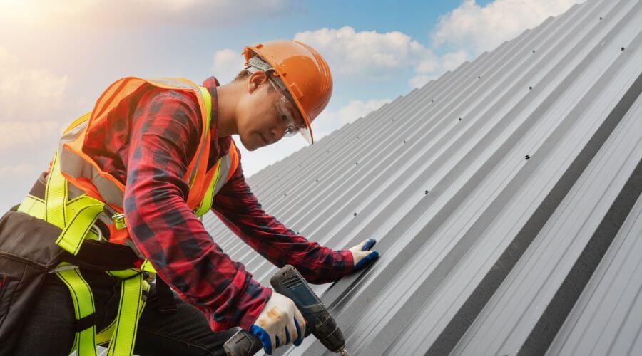 Professional Emergency Roof Repairs services in Hye, TX
